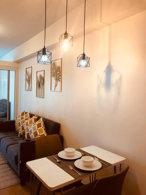 The Celandine By Dmci Homes Caloocan Exteriér fotografie